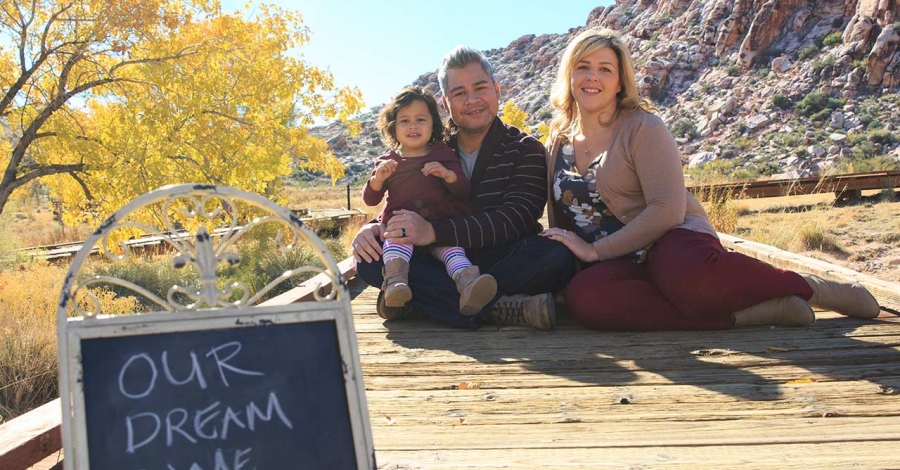 Las Vegas Family Photographer At Calico Basin